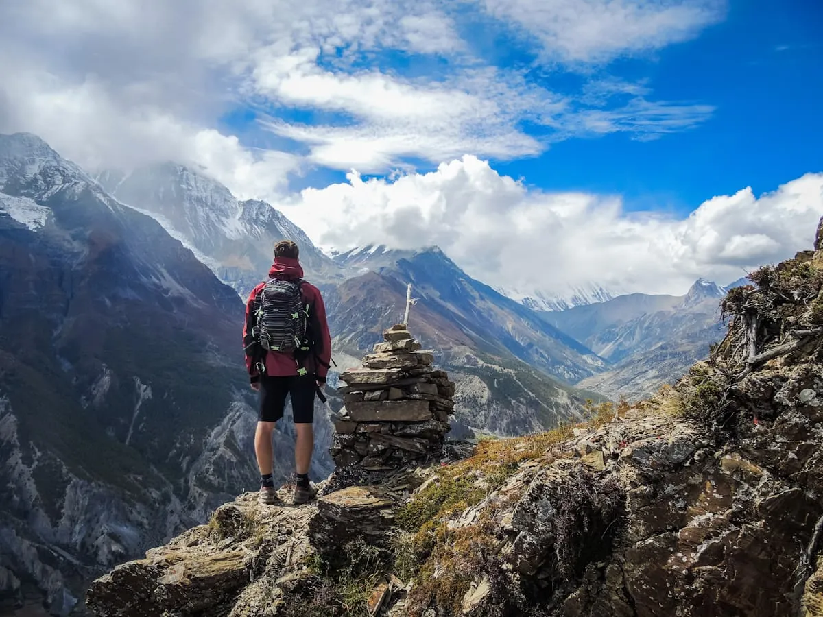 Hegyi túrázó panorámás útvonalon